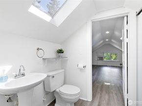 6540 19th Avenue NE, Seattle WA 98115