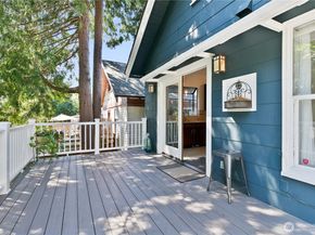 6540 19th Avenue NE, Seattle WA 98115