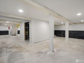 3443 21st Avenue W, Seattle WA 98199