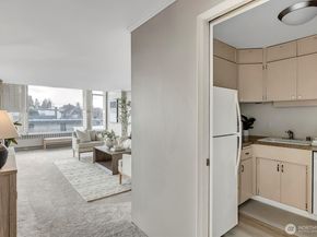 2040 43rd Avenue E 313, Seattle WA 98112