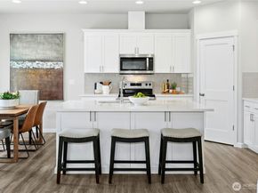 27019 30th Place S 22, Kent WA 98032