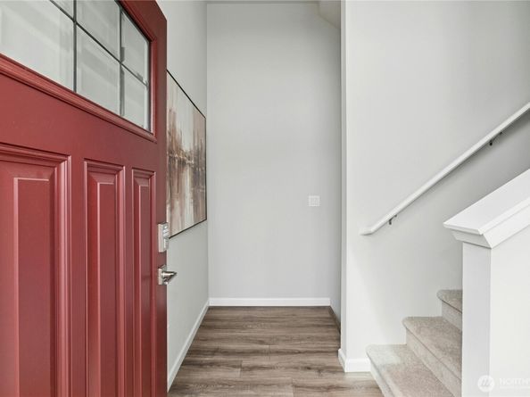 27019 30th Place S 22, Kent WA 98032