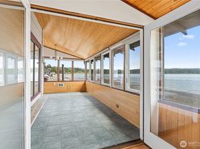 24186 Vashon Highway SW, Vashon WA 98070