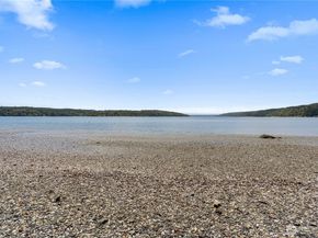 24186 Vashon Highway SW, Vashon WA 98070