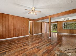 33524 33rd Place SW, Federal Way WA 98023