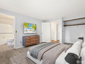 33524 33rd Place SW, Federal Way WA 98023