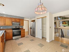 33524 33rd Place SW, Federal Way WA 98023