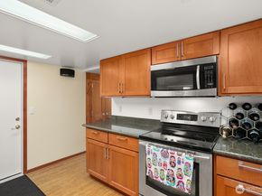 3542 43rd Avenue W, Seattle WA 98199