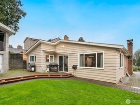 3542 43rd Avenue W, Seattle WA 98199