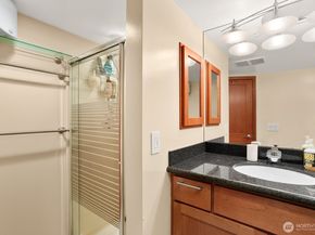 3542 43rd Avenue W, Seattle WA 98199