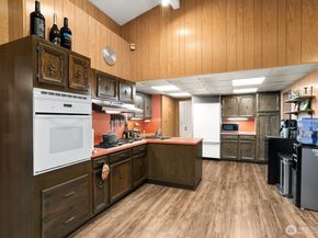 3542 43rd Avenue W, Seattle WA 98199