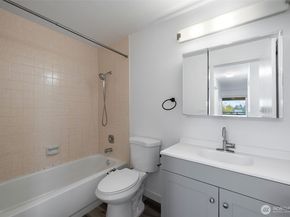 2419 E Madison Street 2461, Seattle WA 98112