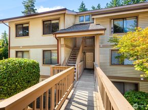 17425 119th Lane SE D30, Renton WA 98058