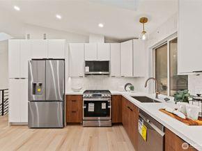 2709 229th Place NE, Sammamish WA 98074