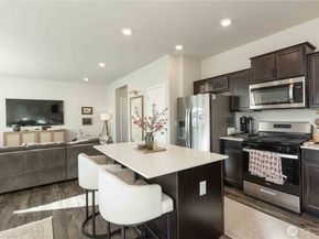 1164 SW Pendleton Way, Port Orchard WA 98367