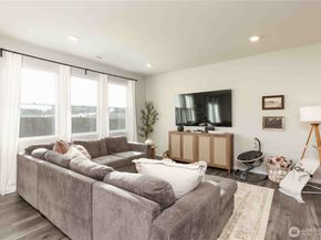 1164 SW Pendleton Way, Port Orchard WA 98367