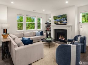 14123 266th Avenue NE 103, Duvall WA 98019