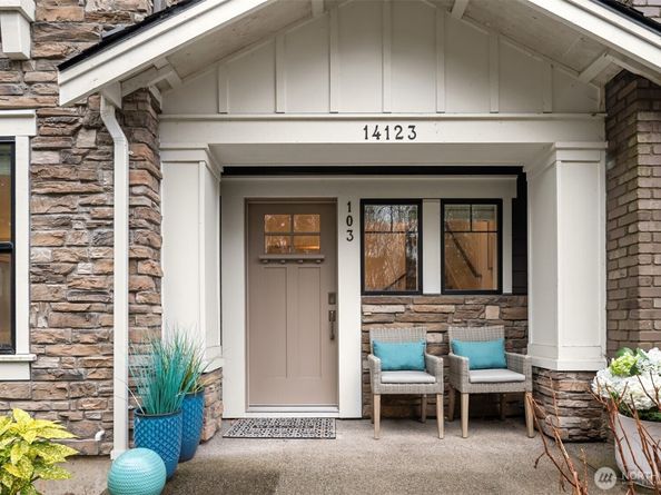 14123 266th Avenue NE 103, Duvall WA 98019