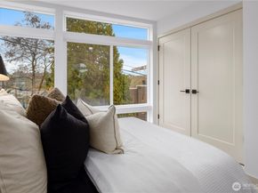 724 N 36th Street, Seattle WA 98103