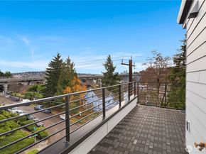 724 N 36th Street, Seattle WA 98103