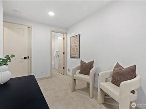 724 N 36th Street, Seattle WA 98103