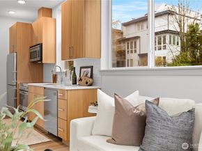 724 N 36th Street, Seattle WA 98103