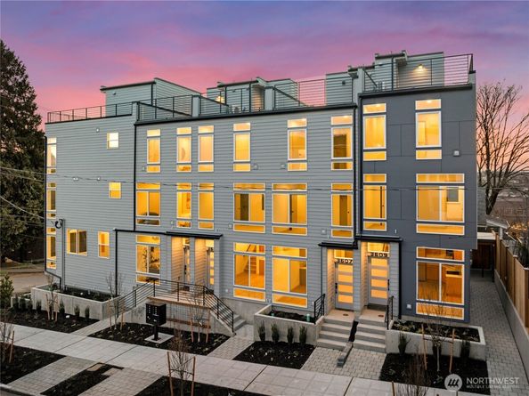 724 N 36th Street, Seattle WA 98103