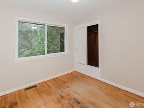 1540 Puget Drive E, Port Orchard WA 98366