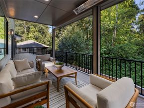 19926 68th Avenue NE, Kenmore WA 98028