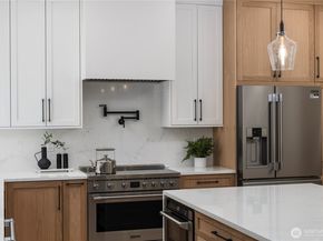 19926 68th Avenue NE, Kenmore WA 98028