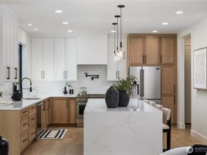 19926 68th Avenue NE, Kenmore WA 98028