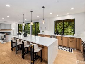 19926 68th Avenue NE, Kenmore WA 98028