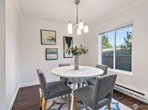 10418 NE 32nd Place C105, Bellevue WA 98004