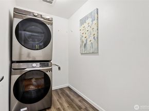 9009 Avondale Road NE M226, Redmond WA 98052