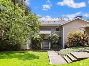 9009 Avondale Road NE M226, Redmond WA 98052