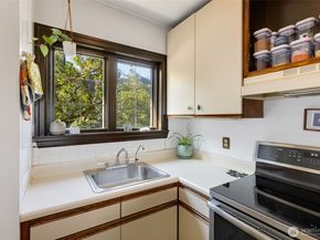 1101 17th Avenue 201, Seattle WA 98122