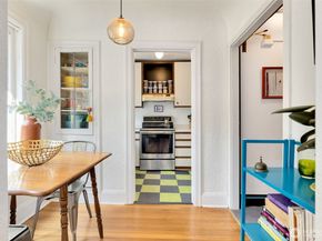 1101 17th Avenue 201, Seattle WA 98122