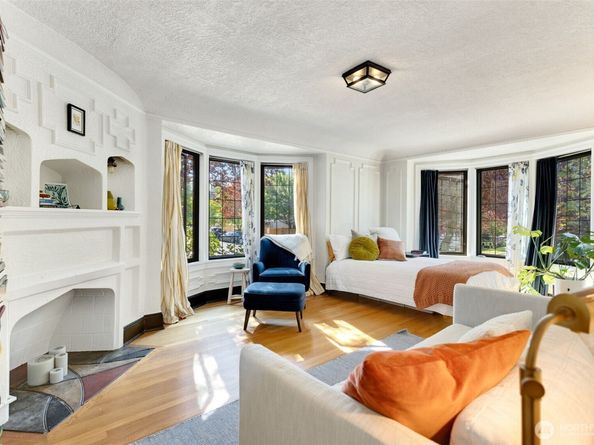 1101 17th Avenue 201, Seattle WA 98122