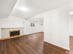 2702 Cedar Avenue S, Renton WA 98055