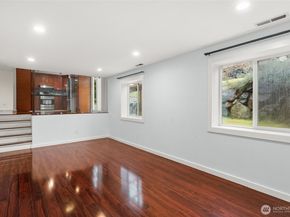 2702 Cedar Avenue S, Renton WA 98055