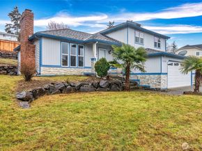 2702 Cedar Avenue S, Renton WA 98055