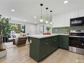 9808 S 252nd St, Kent WA 98030