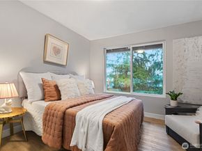 9808 S 252nd St, Kent WA 98030