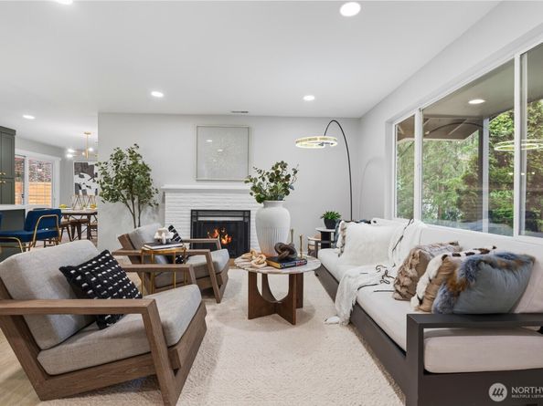 9808 S 252nd St, Kent WA 98030