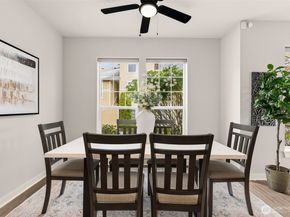 7709 Fairway Avenue SE 102, Snoqualmie WA 98065