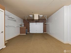 7709 Fairway Avenue SE 102, Snoqualmie WA 98065