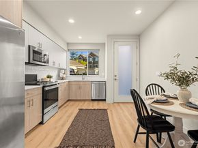 10162 Holman Road NW C, Seattle WA 98177