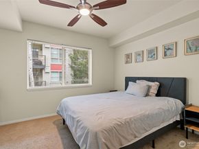 7912 170th Avenue NE 204, Redmond WA 98052