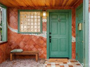 2117 N 36th Street, Seattle WA 98103