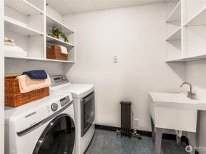 2117 N 36th Street, Seattle WA 98103